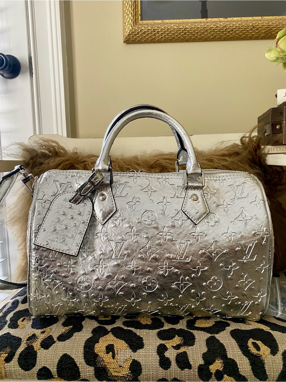 Unbranded Metallic faux Ostrich Silver Handbag